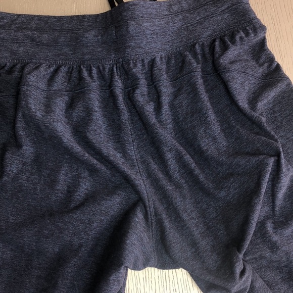 Lululemon Ready To Rulu Pant *Updated 25"
Heathered True Navy / Black - Picture 11 of 12